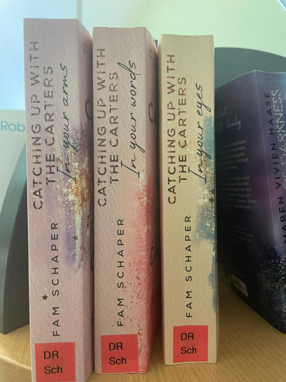 drei Bände zu Buchtipp März 2026